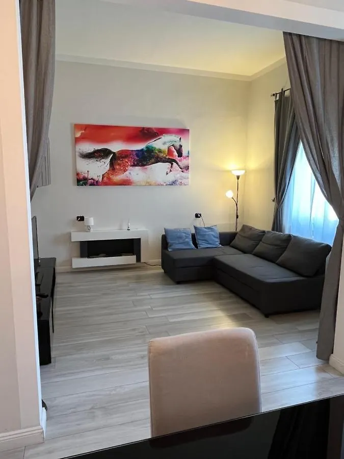 Grazioso Appartamento In Zona Centrale. Montecatini Terme Apartman